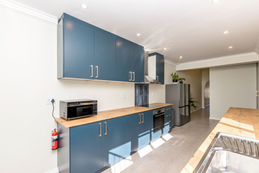 4 Bedroom Property for Sale in Observatory Western Cape